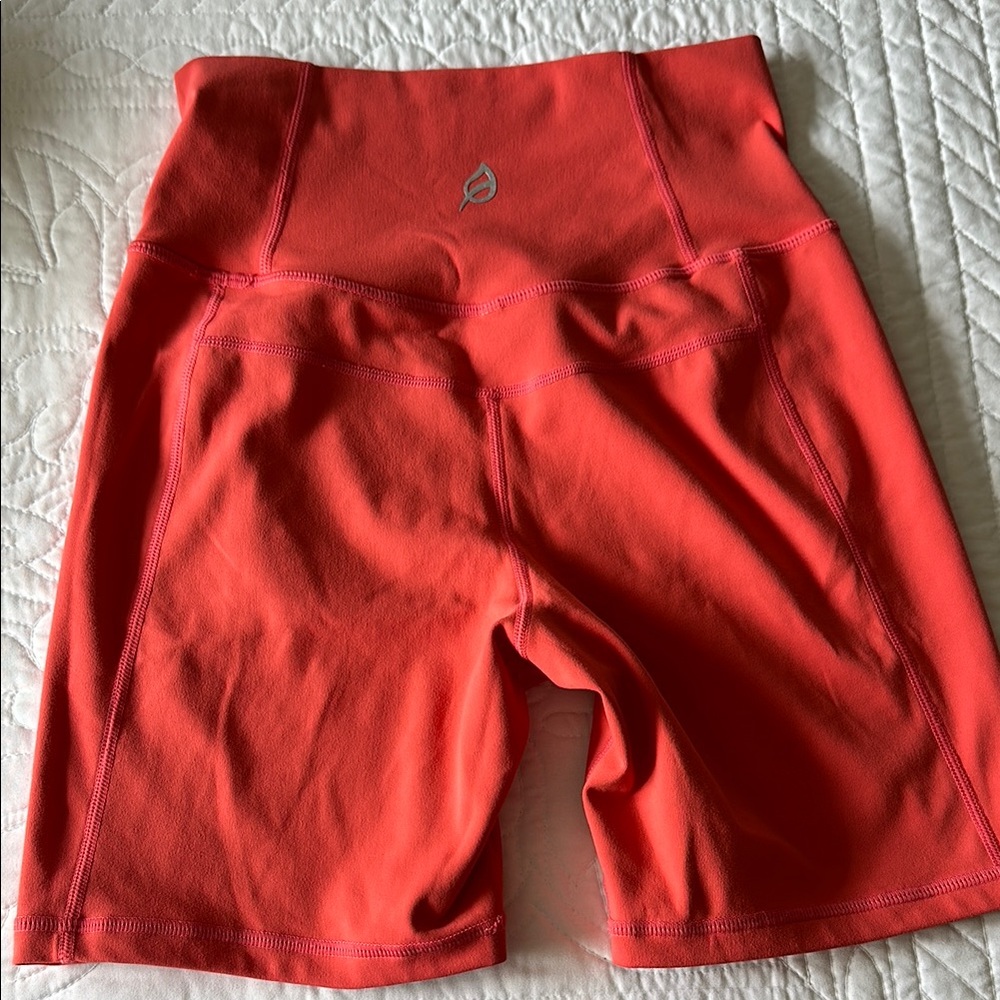 P’tula Women's Coral High-Waisted Shorts
